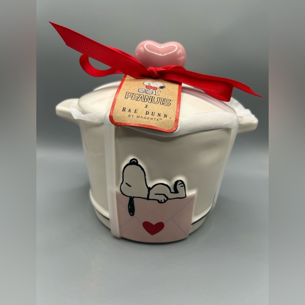Rae Dunn Peanuts LOVE SNOOPY Valentine Mini Baking Dish With Heart Topper NEW